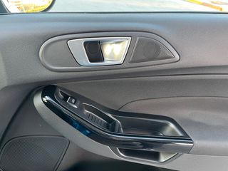Ford Fiesta 2015 TITANIUM !!!FULL EXTRA-thumb-17