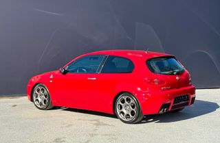 Alfa Romeo Alfa 147 2003 GTA-thumb-12