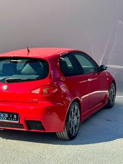 Alfa Romeo Alfa 147 2003 GTA-thumb-15