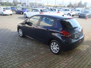 Peugeot 208 2019-thumb-4