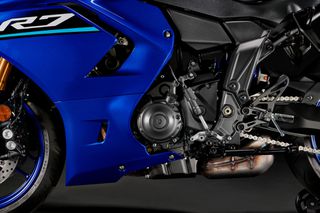 Yamaha YZF - R 7 2026 1 κομμάτι μπλε ετοιμοπαράδοτο απο ακύρωση!!!-thumb-5