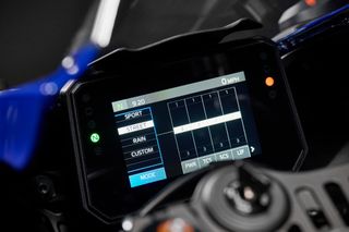 Yamaha YZF - R 7 2026 1 κομμάτι μπλε ετοιμοπαράδοτο απο ακύρωση!!!-thumb-6
