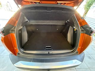 Peugeot 2008 2021 GT LINE-thumb-8