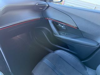 Peugeot 2008 2021 GT LINE-thumb-16