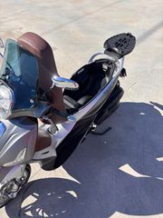 Piaggio Beverly 350 2019-thumb-6