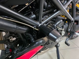 Μανιτάρια ducati street fighter 1098 09-12