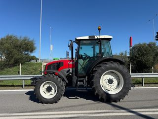 Τρακτέρ ArmaTrac 2025 1104 LUX MAHINDRA | 4x4 | 120Hp-thumb-2