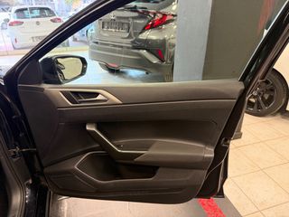 Volkswagen Polo 2018 1.6 TDI 95.000km-thumb-13