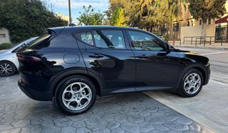 Alfa Romeo Tonale 2023 1.6 VGT-D 130Hp TCT Sprint Diesel DDCT-thumb-3