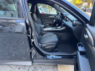 Alfa Romeo Tonale 2023 1.6 VGT-D 130Hp TCT Sprint Diesel DDCT-thumb-9