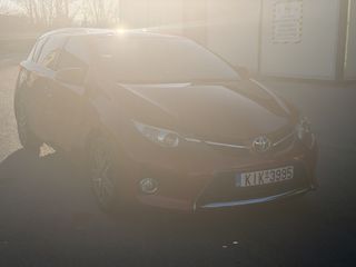 Toyota Auris 2015 1.4 d4d full extra-thumb-3