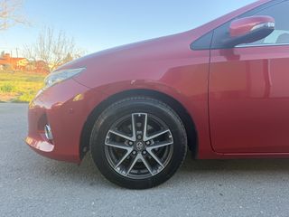 Toyota Auris 2015 1.4 d4d full extra-thumb-10