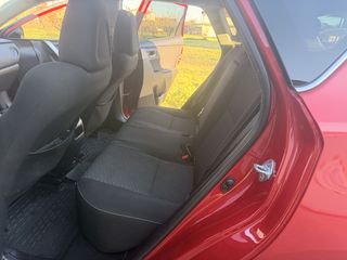 Toyota Auris 2015 1.4 d4d full extra-thumb-20
