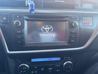 Toyota Auris 2015 1.4 d4d full extra-thumb-22