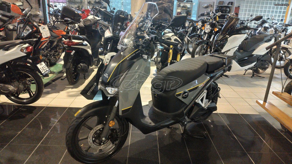 Super Soco CPX 2026 V MOTO
