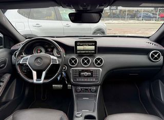 Mercedes-Benz A 250 2017 4MATIC AMG LINE-thumb-2