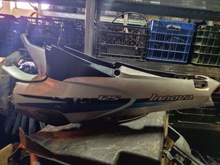 innova 125 ουρά πίσω ασημί