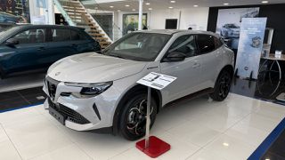 Alfa Romeo Junior 2026 1.2 ALFA ROMEO JUNIOR SPECIALE 8 ΧΡΟΝΙΑ ΕΓΓΥΗΣΗ