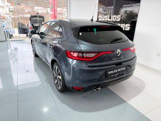 Renault Megane 2018 BOSE EDITION-thumb-6