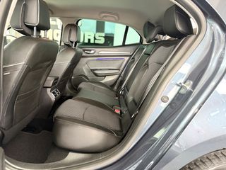 Renault Megane 2018 BOSE EDITION-thumb-14