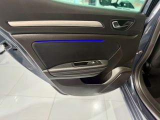 Renault Megane 2018 BOSE EDITION-thumb-16
