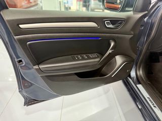 Renault Megane 2018 BOSE EDITION-thumb-21