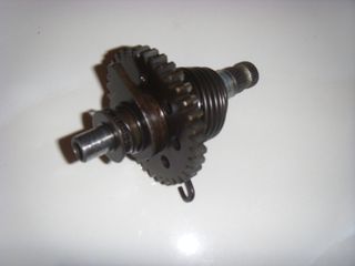 XT-500,XT-550,XT-600,TT-600 YAMAHA ΑΞΟΝΑΣ ΜΕ  ΤΟ ΓΡΑΝΑΖΙ ΚΑΙ ΤΟ ΕΛΑΤΗΡΙΟ ΤΗΣ ΜΑΝΙΒΕΛΑΣ