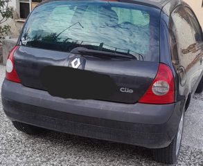 Renault Clio 2005-thumb-2