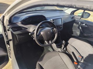 Peugeot 208 2017 EURO 6-thumb-8
