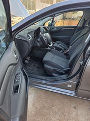 Citroen C4 2015 1.2 e-THP Selection-thumb-49