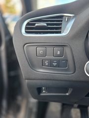 Citroen C4 2015 1.2 e-THP Selection-thumb-25