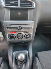 Citroen C4 2015 1.2 e-THP Selection-thumb-26