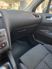 Citroen C4 2015 1.2 e-THP Selection-thumb-29