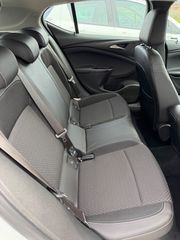 Opel Astra 2017-thumb-8