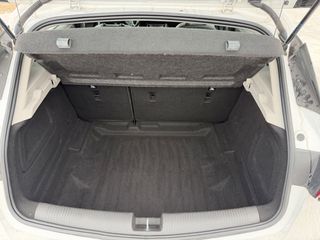 Opel Astra 2017-thumb-9