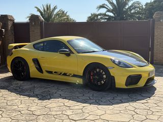 Porsche Cayman 2021 GT4 - CLUBSPORT - PDK - RACING YELLOW - SPORT CHRONO PACKAGE-thumb-2
