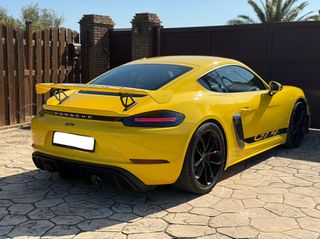 Porsche Cayman 2021 GT4 - CLUBSPORT - PDK - RACING YELLOW - SPORT CHRONO PACKAGE-thumb-3