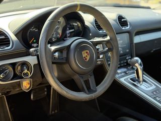 Porsche Cayman 2021 GT4 - CLUBSPORT - PDK - RACING YELLOW - SPORT CHRONO PACKAGE-thumb-15