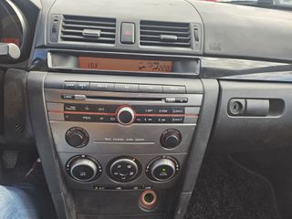 Mazda 3 2008-thumb-10
