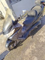 Suzuki Burgman 400 2004