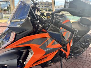 KTM 1290 Super Duke GT 2024-thumb-40