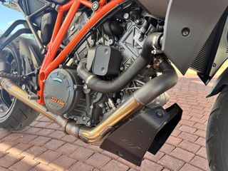 KTM 1290 Super Duke GT 2024-thumb-31