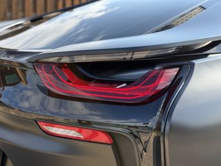 Bmw i8 2015 "Dark Knight Edition"-thumb-15
