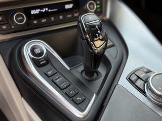 Bmw i8 2015 "Dark Knight Edition"-thumb-23