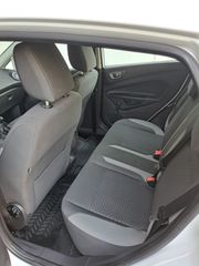 Ford Fiesta 2017-thumb-6