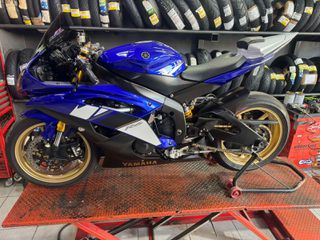 Yamaha YZF-R6 2009-thumb-1