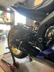 Yamaha YZF-R6 2009-thumb-12
