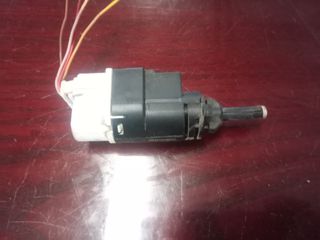 Διακόπτης Φώτων Φρένων STOP  RENAULT NISSAN OPEL DACIA    253206170R