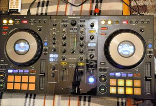 PIONEER  DDJ-800 DJ CONTROLLER ΜΕ DECKSAVER