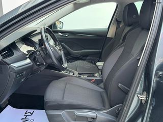 Skoda Octavia 2021 2.0 TDI-thumb-8